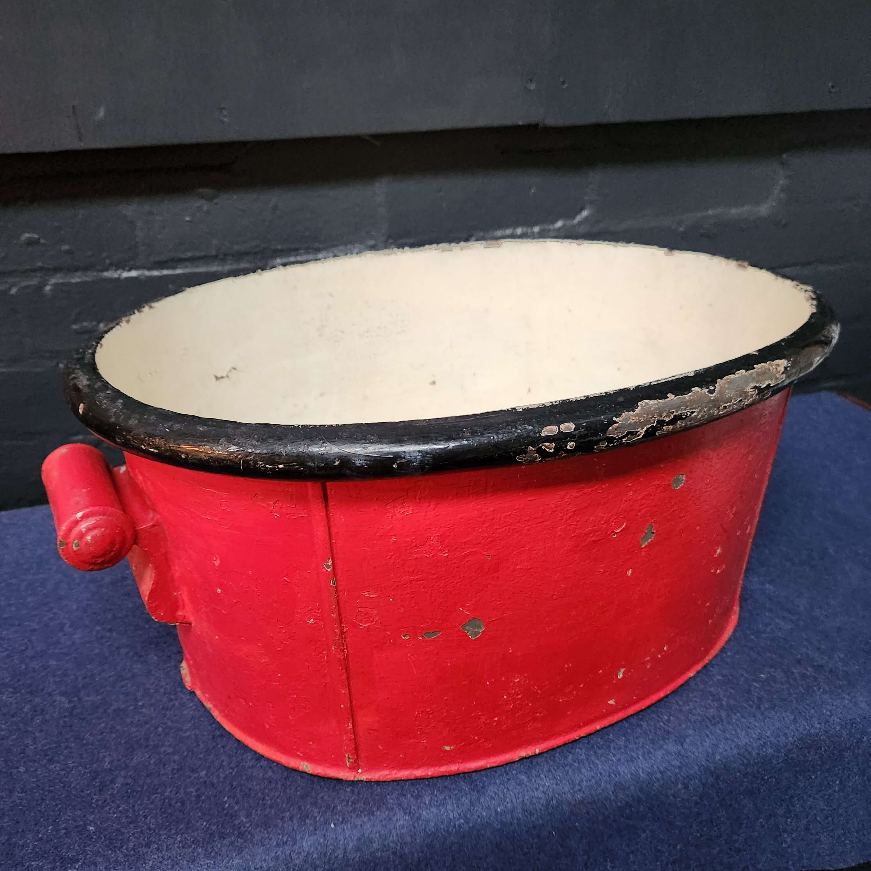 Late 18th
                century Georgian Painted Tin Foot Bath